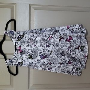 Christopher & Banks Petite butterfly floral tank top size small petite